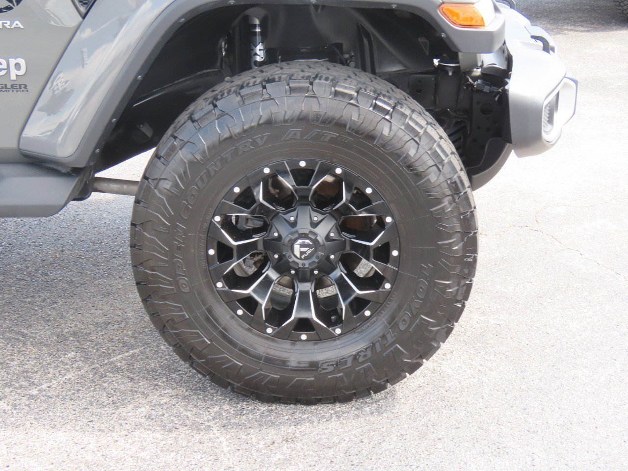 Used 2020 Jeep Wrangler Unlimited Sahara AWD/4WD image 9