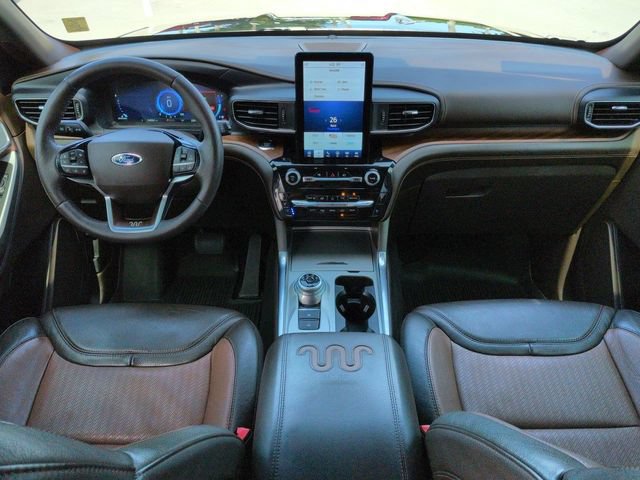 Certified 2022 Ford Explorer King Ranch w/ Technology Package RWD image 15