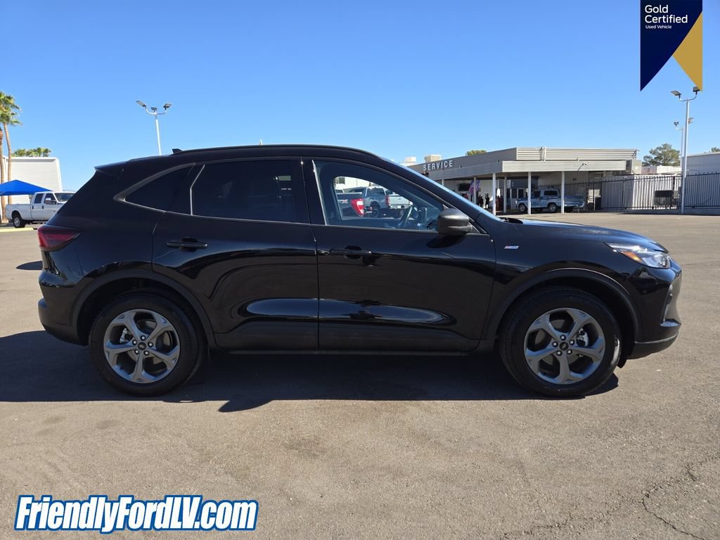 Certified 2025 Ford Escape ST-Line AWD/4WD image 7