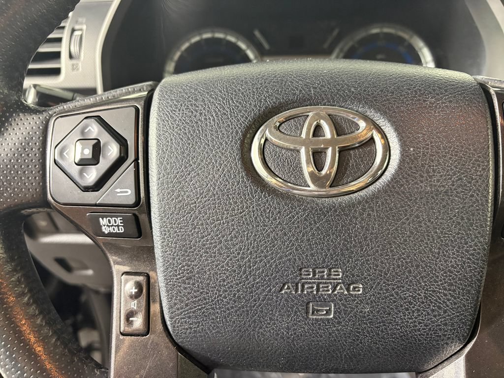 Used 2018 Toyota 4Runner TRD Off-Road w/ TRD Performance Package AWD/4WD image 22