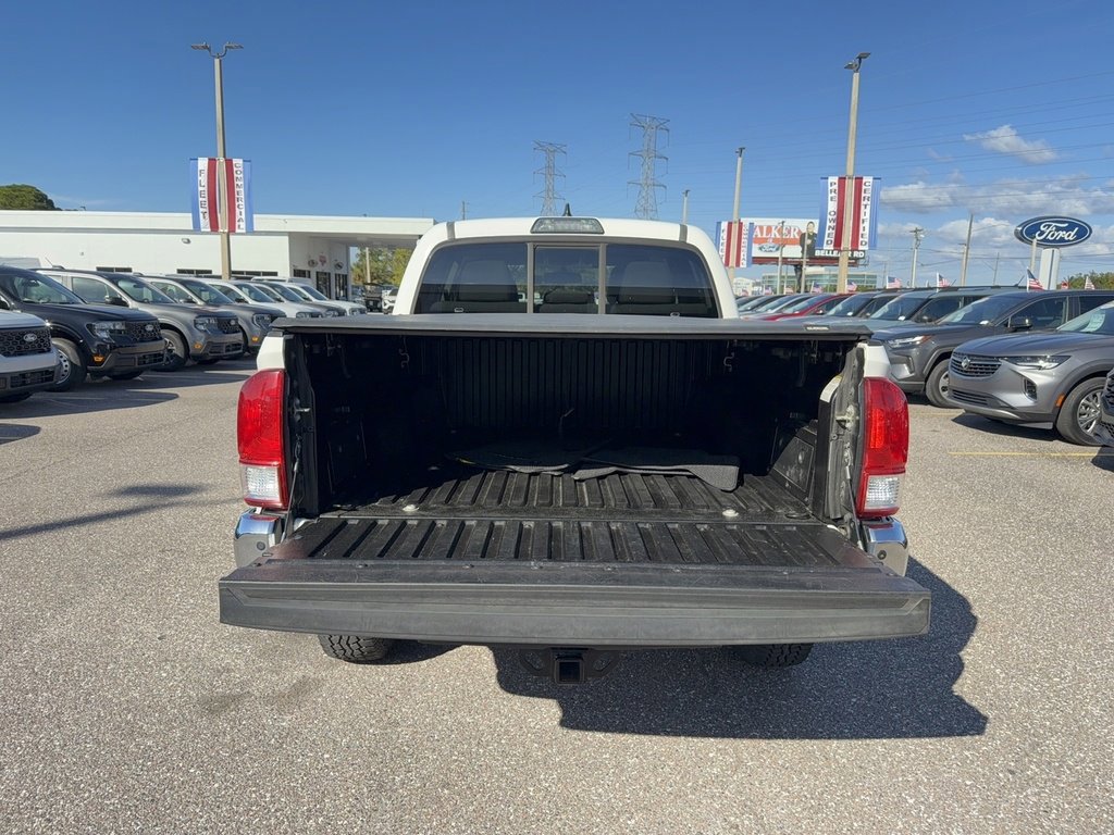 Used 2017 Toyota Tacoma SR5 image 7