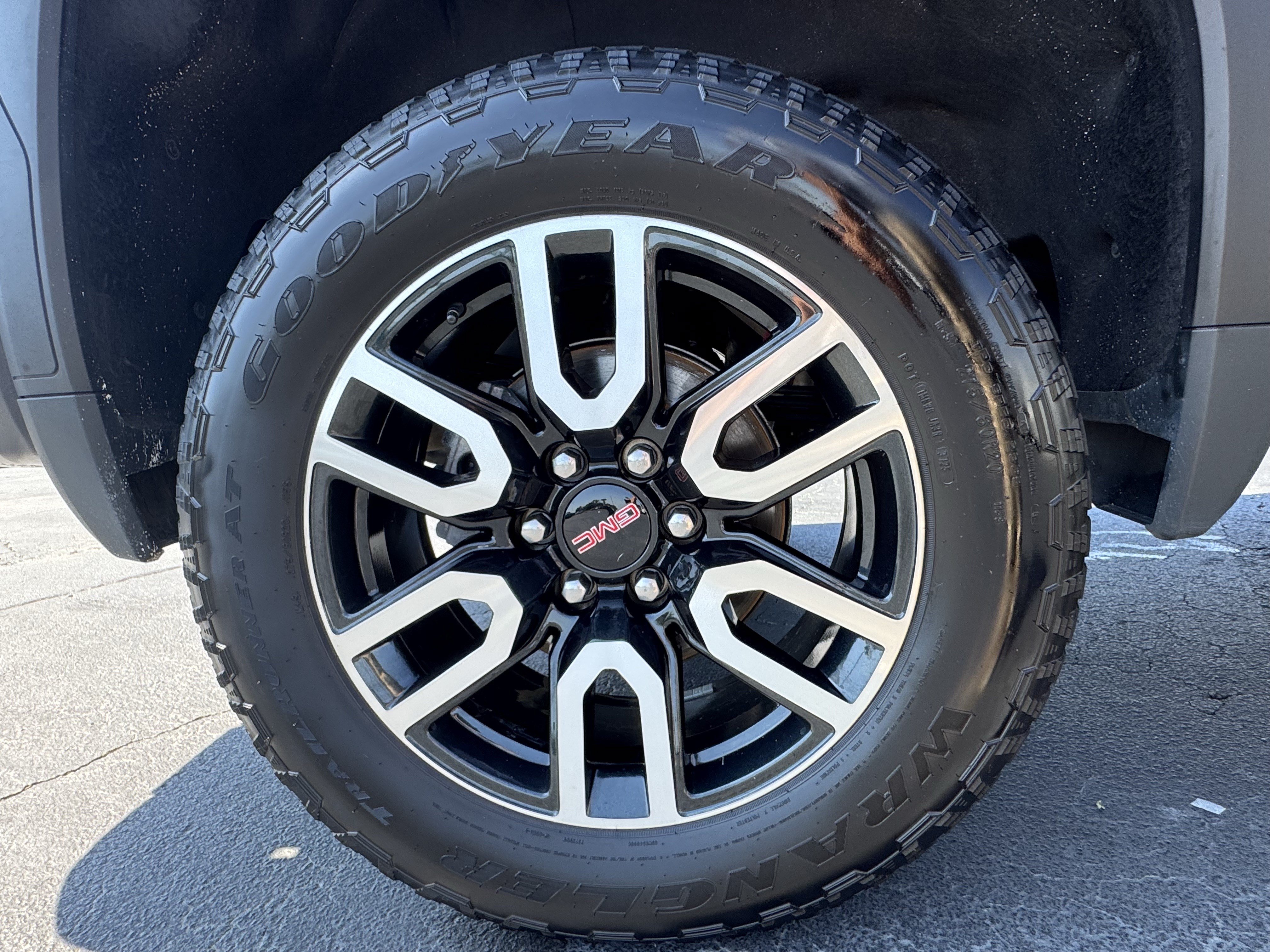 Used 2023 GMC Sierra 1500 AT4 w/ AT4 Premium Package AWD/4WD image 22