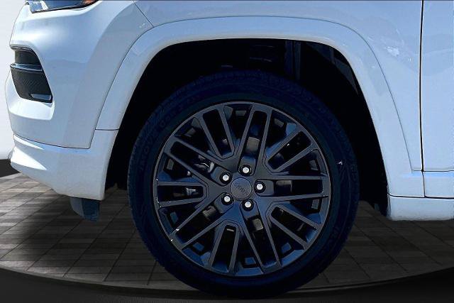 Used 2022 Jeep Compass High Altitude AWD/4WD image 9