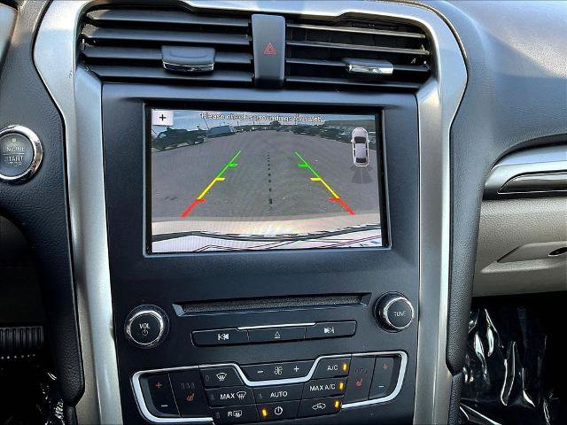 Certified 2017 Ford Fusion SE w/ Fusion SE Technology Package FWD image 14