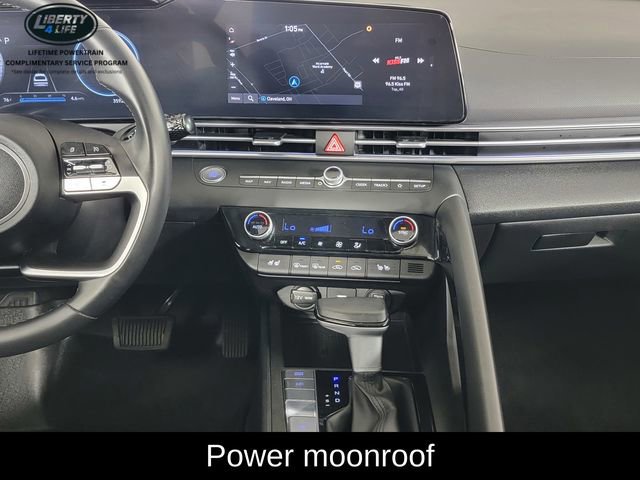 Used 2023 Hyundai Elantra Limited image 20