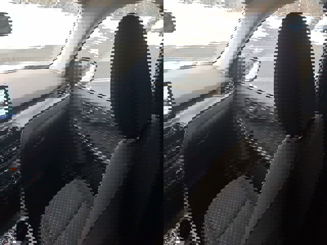 Certified 2025 Ford Escape Active image 11