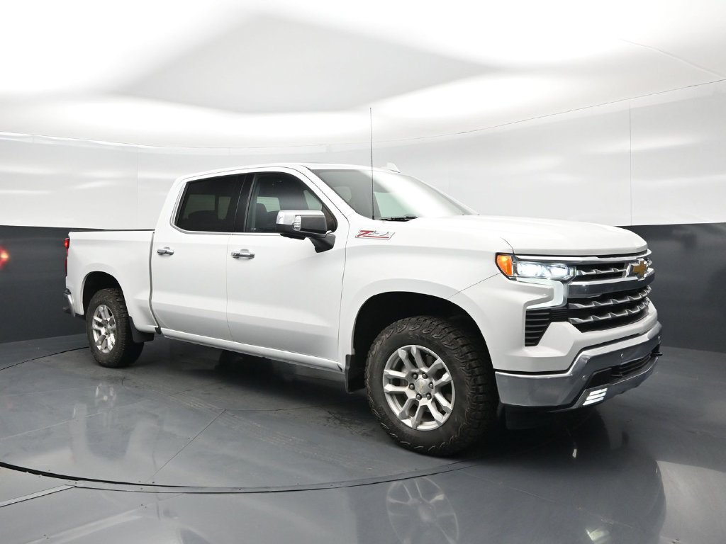 Used 2023 Chevrolet Silverado 1500 LTZ w/ LTZ Convenience Package II AWD/4WD image 25