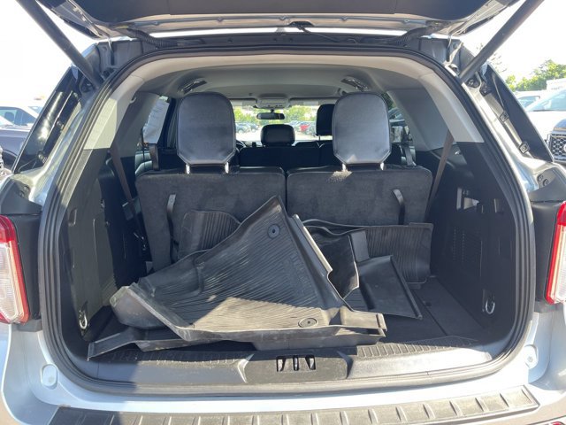 Certified 2023 Ford Explorer XLT w/ Equipment Group 202A AWD/4WD image 15