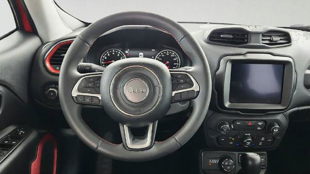 Used 2023 Jeep Renegade Trailhawk AWD/4WD image 25