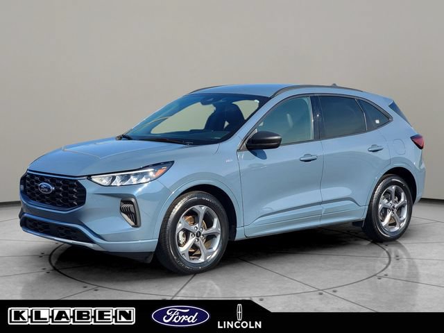 Certified 2023 Ford Escape ST-Line w/ Tech Pack #1 FWD image 1