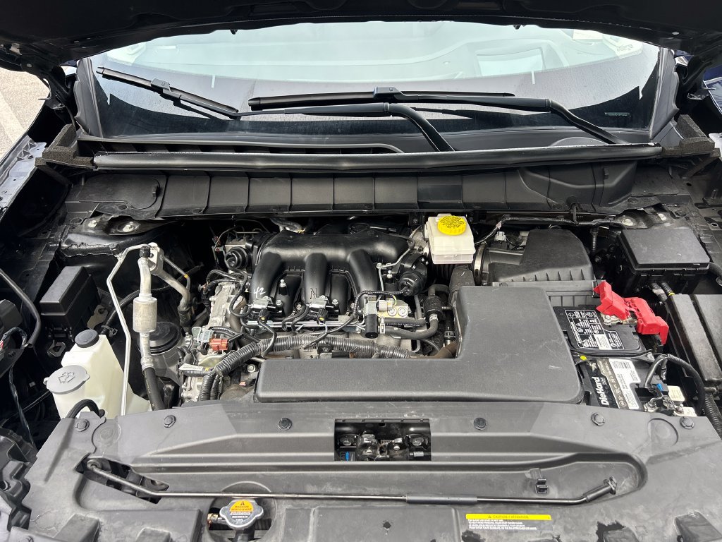 Used 2025 Nissan Pathfinder Platinum w/ Cargo Package FWD image 27