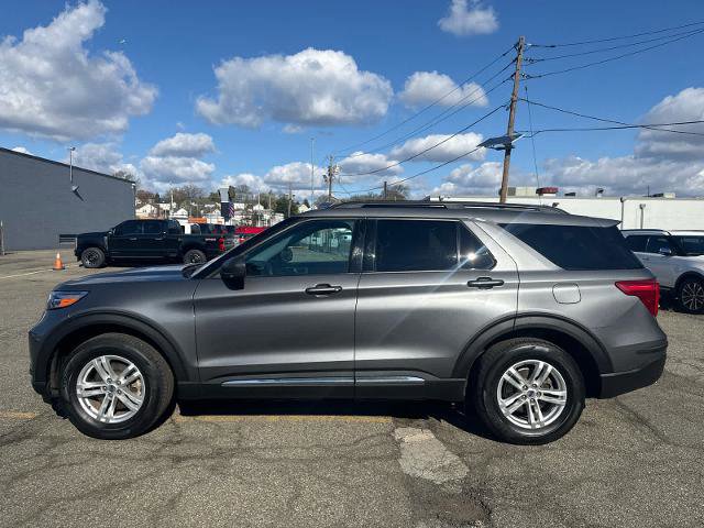 Certified 2023 Ford Explorer XLT image 4