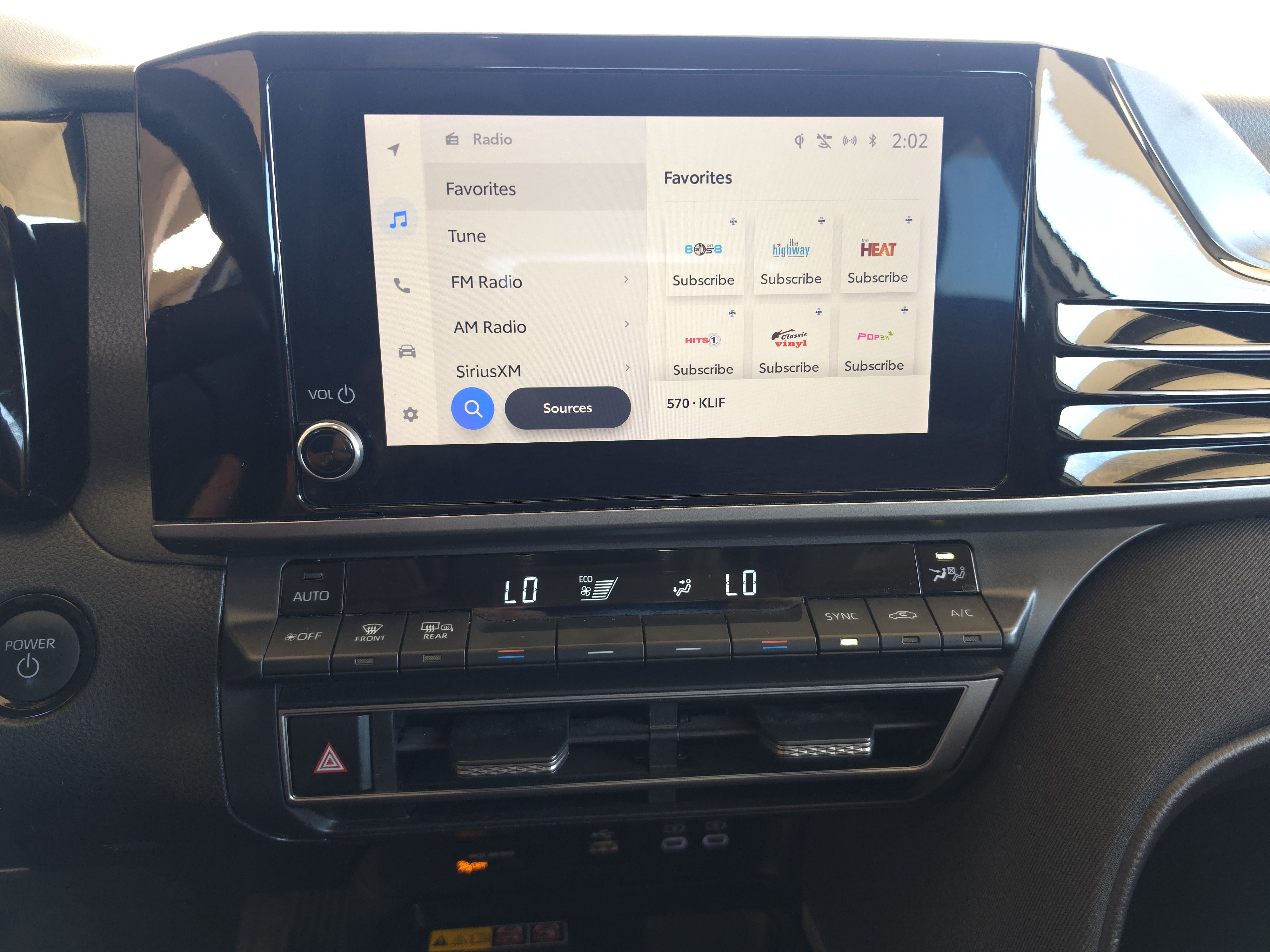 Used 2025 Toyota Camry LE FWD image 11