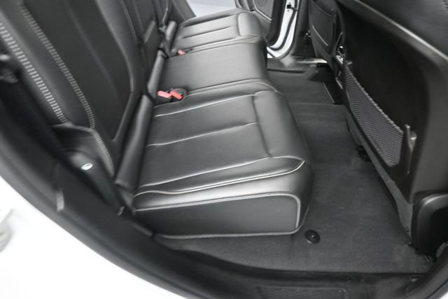 Used 2023 Jeep Grand Cherokee Limited w/ Black Appearance Package AWD/4WD image 26