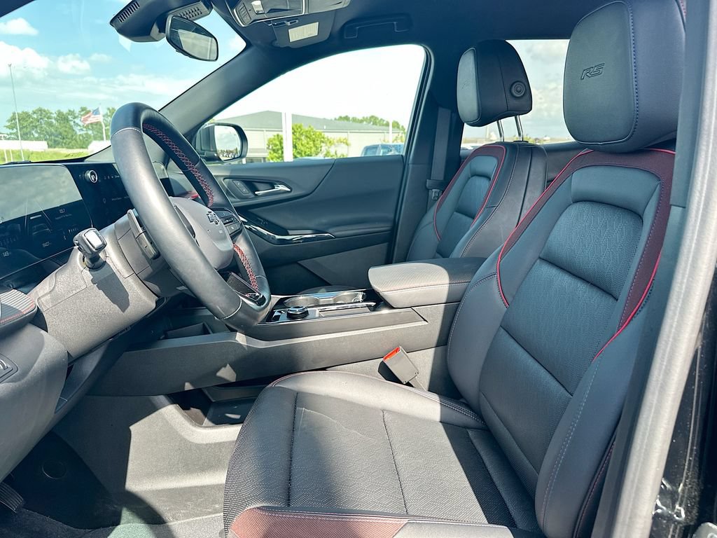 Used 2026 Chevrolet Equinox RS w/ Convenience Package III FWD image 8