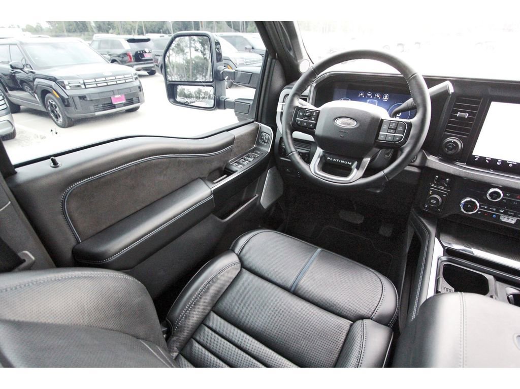 Certified 2025 Ford F350 Platinum w/ FX4 Off-Road Package AWD/4WD image 11