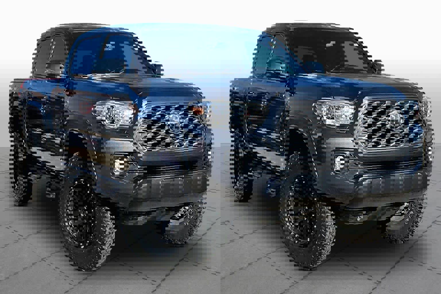 Used 2020 Toyota Tacoma TRD Off-Road AWD/4WD image 5