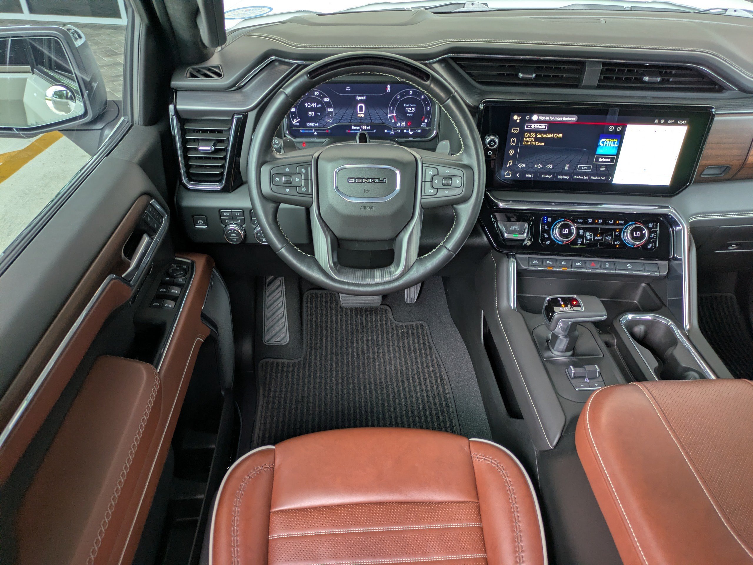 Used 2025 GMC Sierra 1500 Denali Ultimate AWD/4WD image 17