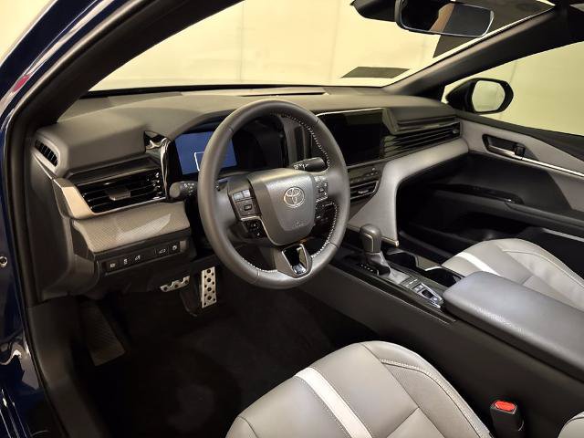 Used 2026 Toyota Camry SE w/ Convenience Package FWD image 6