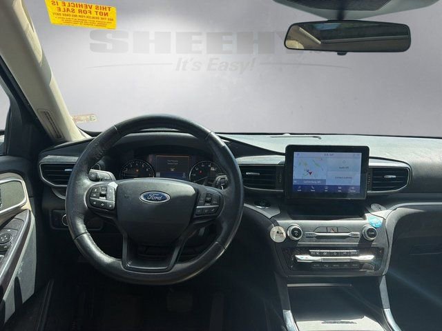 Certified 2020 Ford Explorer XLT w/ Equipment Group 202A AWD/4WD image 3
