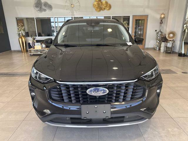 Certified 2024 Ford Escape Platinum AWD/4WD image 8