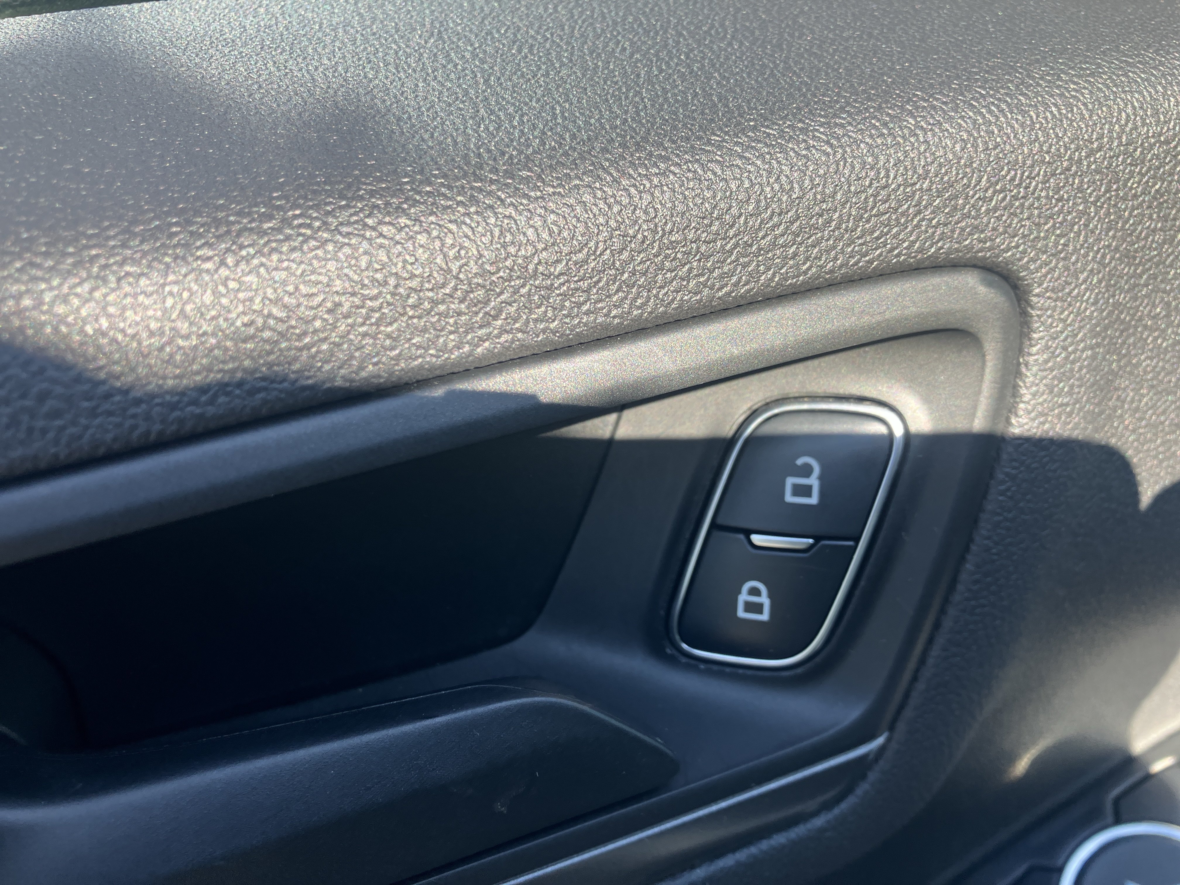 Certified 2023 Ford Escape Active AWD/4WD image 18