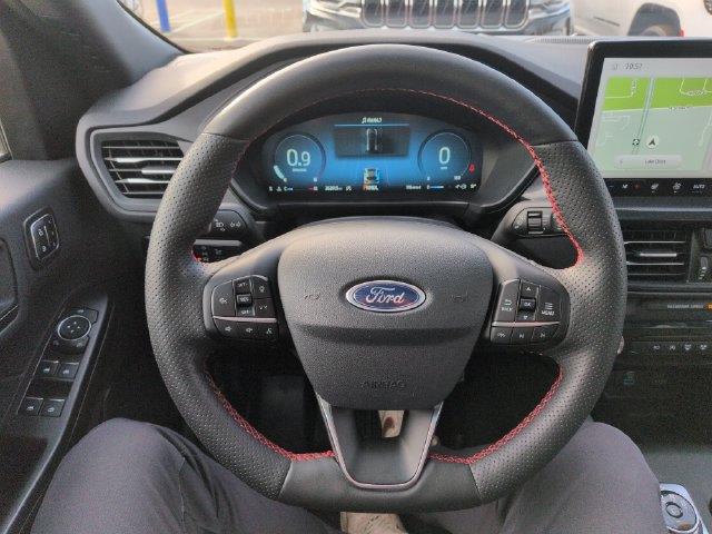 Certified 2023 Ford Escape ST-Line Select w/ Tech Pack #2 AWD/4WD image 31