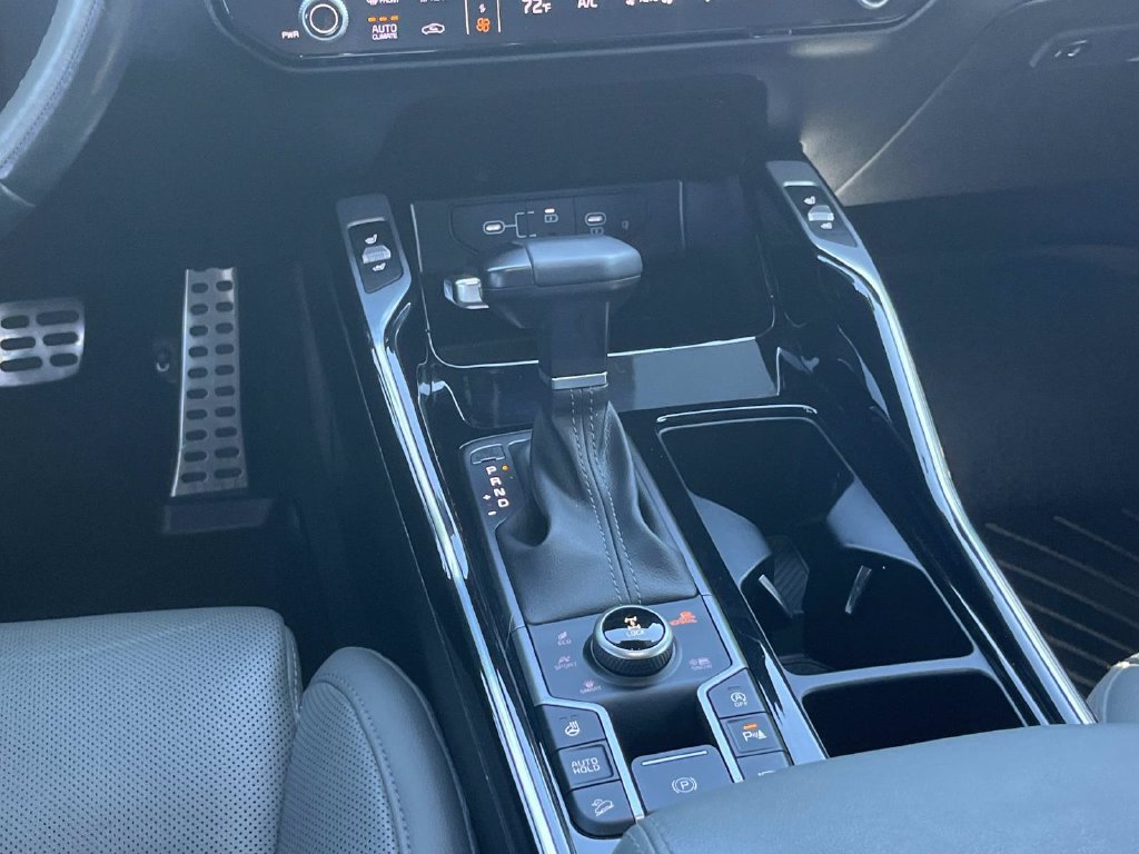 Used 2024 Kia Sorento SX Prestige w/ Sage Leather Package AWD/4WD image 22