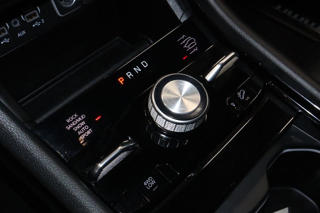 Used 2023 Jeep Grand Cherokee Summit image 33