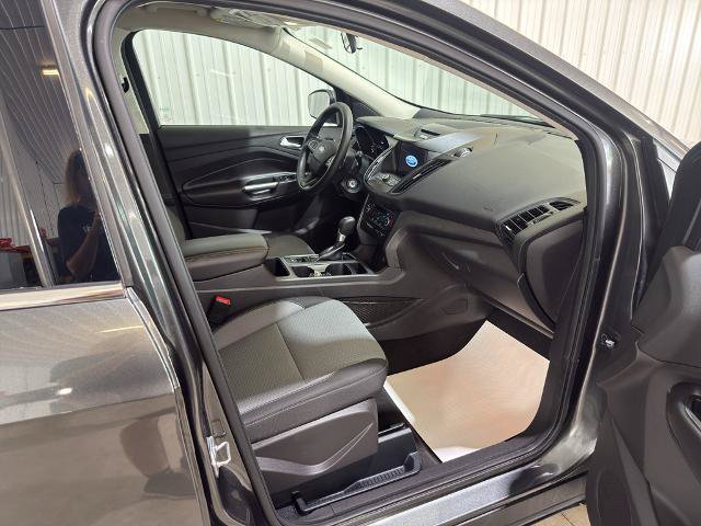 Certified 2017 Ford Escape SE w/ Equipment Group 201A AWD/4WD image 30