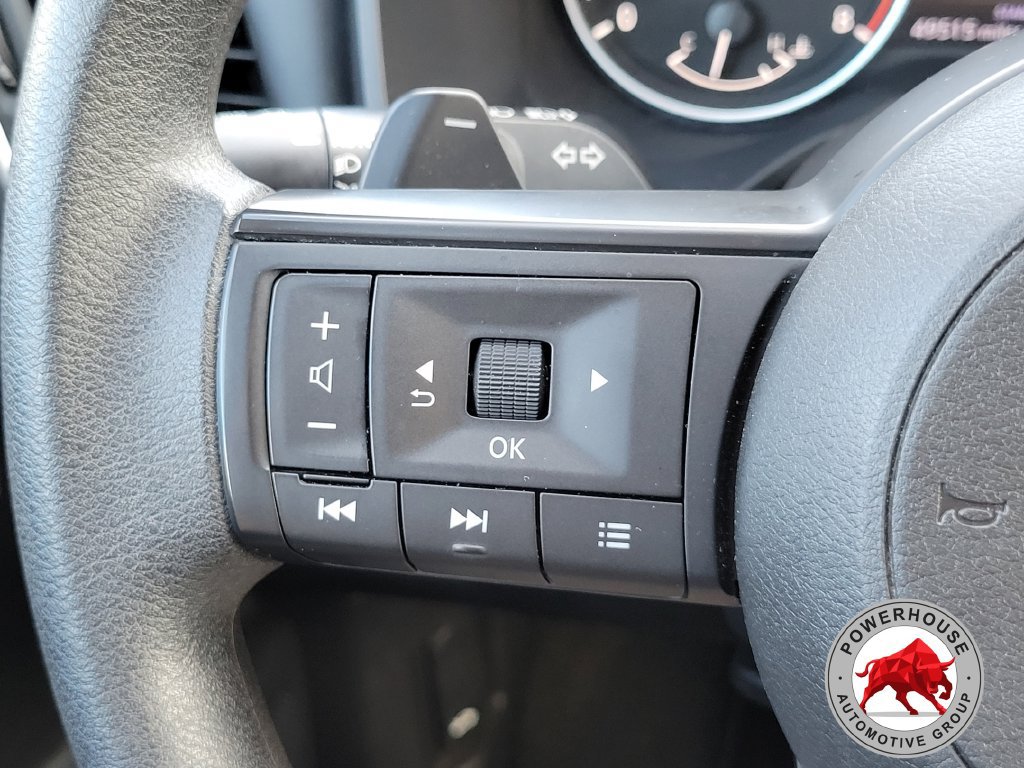 Used 2024 Nissan Rogue SV FWD image 29