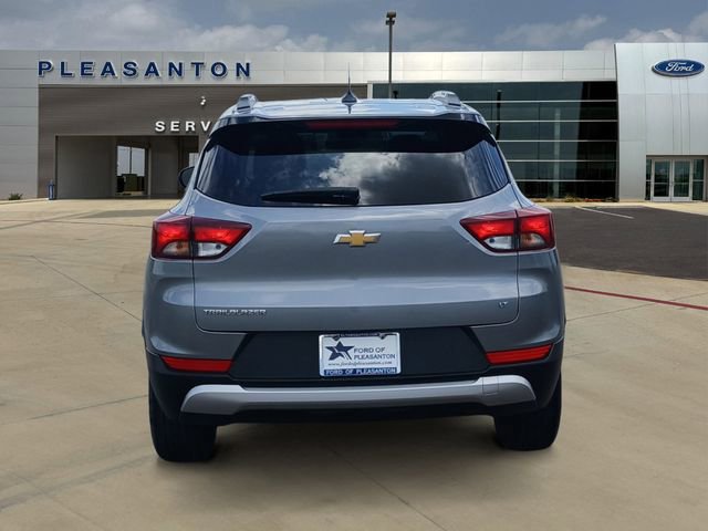 Used 2024 Chevrolet TrailBlazer LT FWD image 4