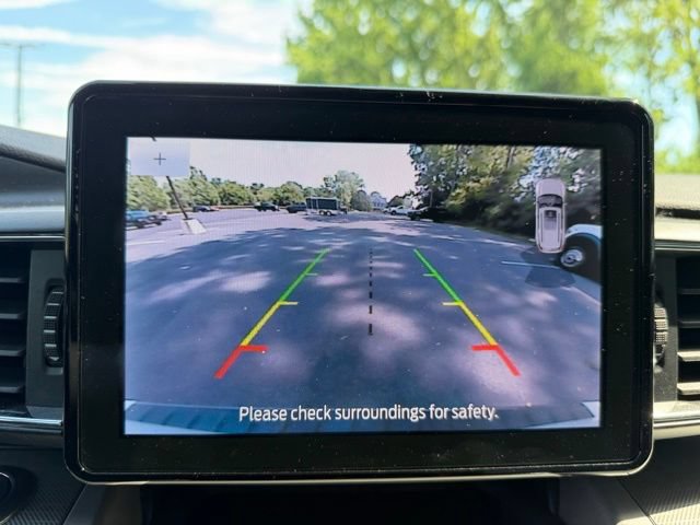 Certified 2024 Ford Explorer XLT w/ Equipment Group 202A AWD/4WD image 18
