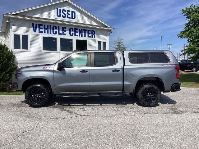Used 2021 Chevrolet Silverado 1500 LT Trail Boss w/ LPO, Dark Essentials Package AWD/4WD image 3