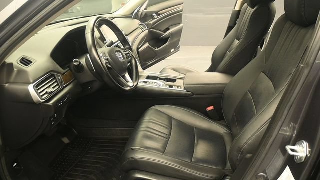 Used 2021 Honda Accord Touring image 12