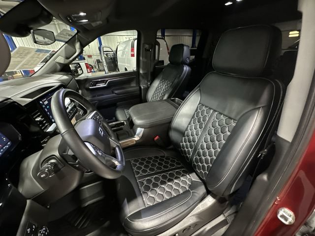 Used 2024 Chevrolet Silverado 1500 LT Trail Boss w/ Protection Package AWD/4WD image 17