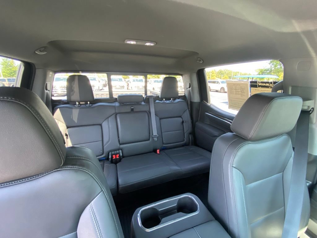 Used 2026 Chevrolet Silverado 1500 RST AWD/4WD image 27