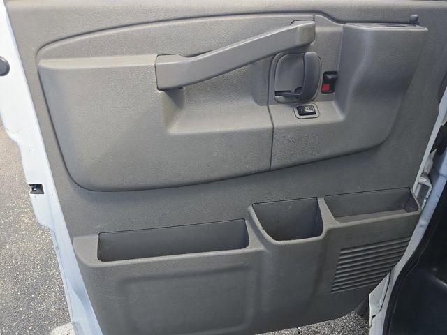 Used 2023 GMC Savana 2500 w/ Driver Convenience Package RWD image 18