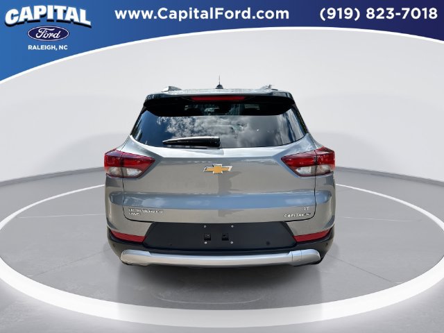 Used 2025 Chevrolet TrailBlazer LT w/ Convenience Package AWD/4WD image 7