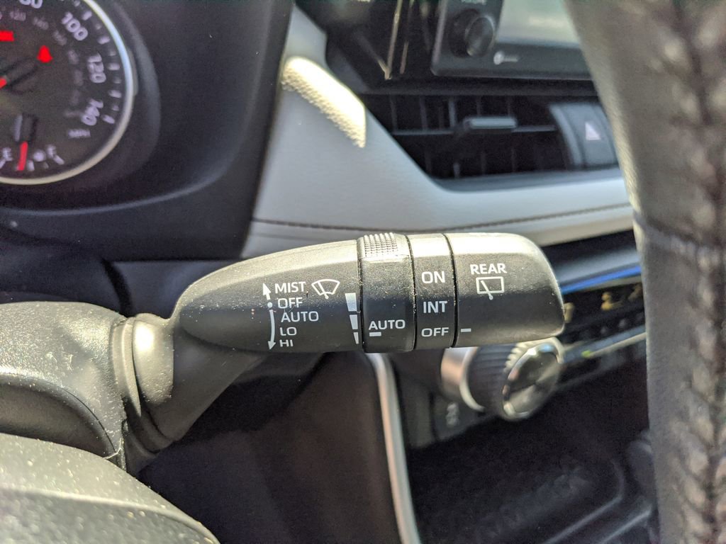 Used 2022 Toyota RAV4 XLE w/ Convenience Package image 33
