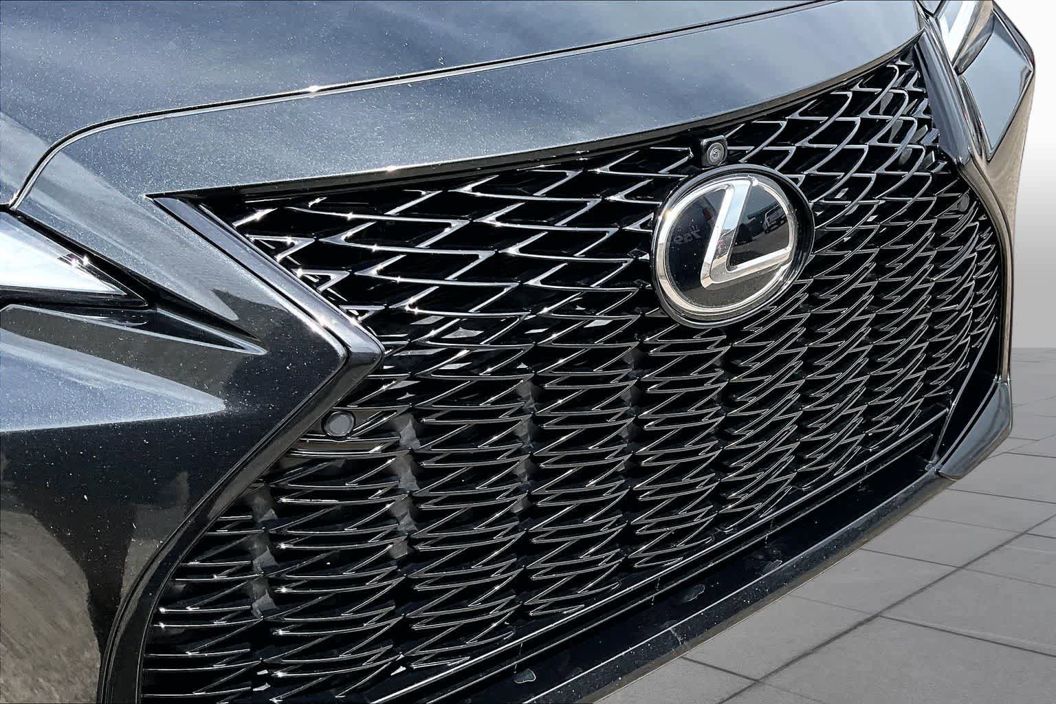 Used 2023 Lexus IS 350 F Sport RWD image 30