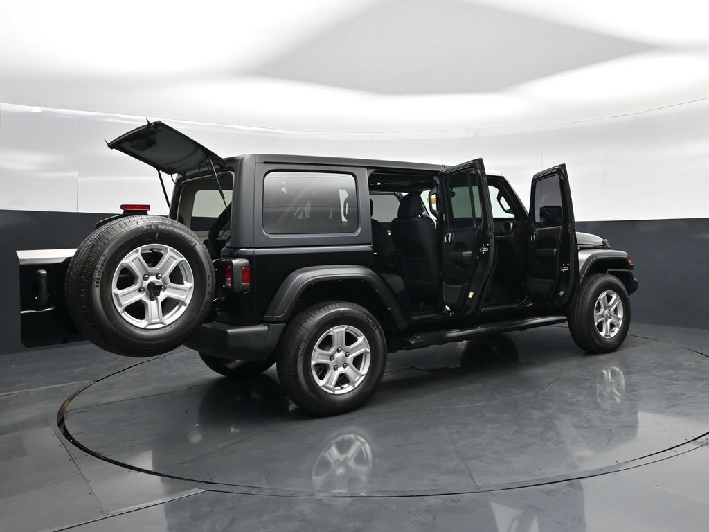Used 2021 Jeep Wrangler Unlimited Sport AWD/4WD image 6