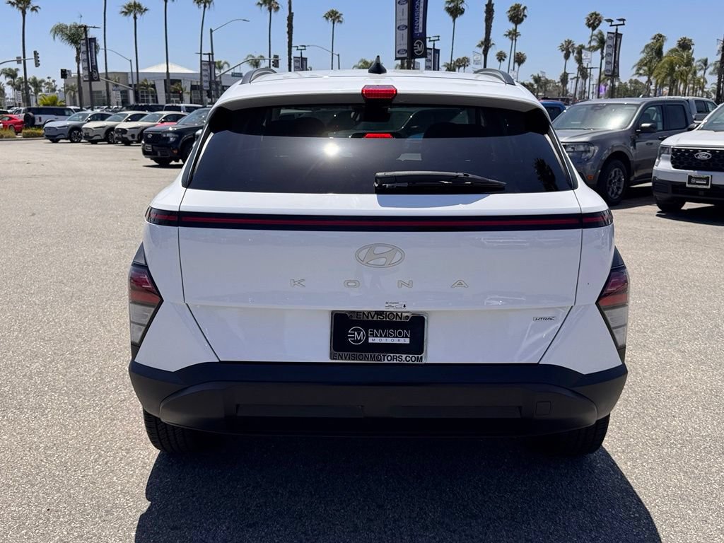 Used 2024 Hyundai Kona SEL w/ Convenience Package AWD/4WD image 11