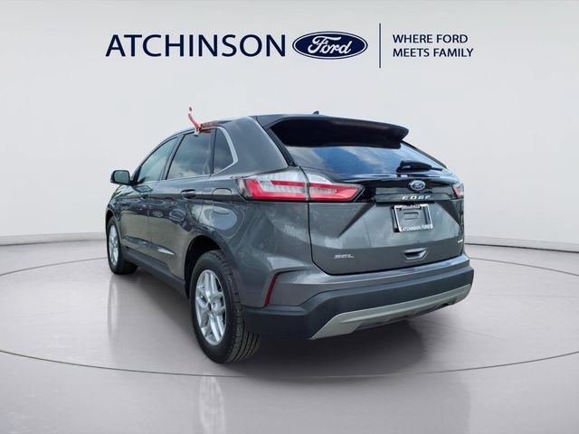 Certified 2024 Ford Edge SEL w/ Convenience Package AWD/4WD image 5