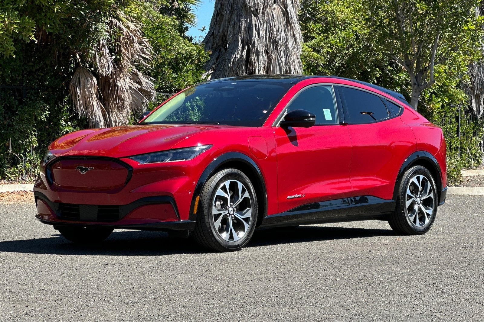 Certified 2022 Ford Mustang Mach-E Premium RWD image 8