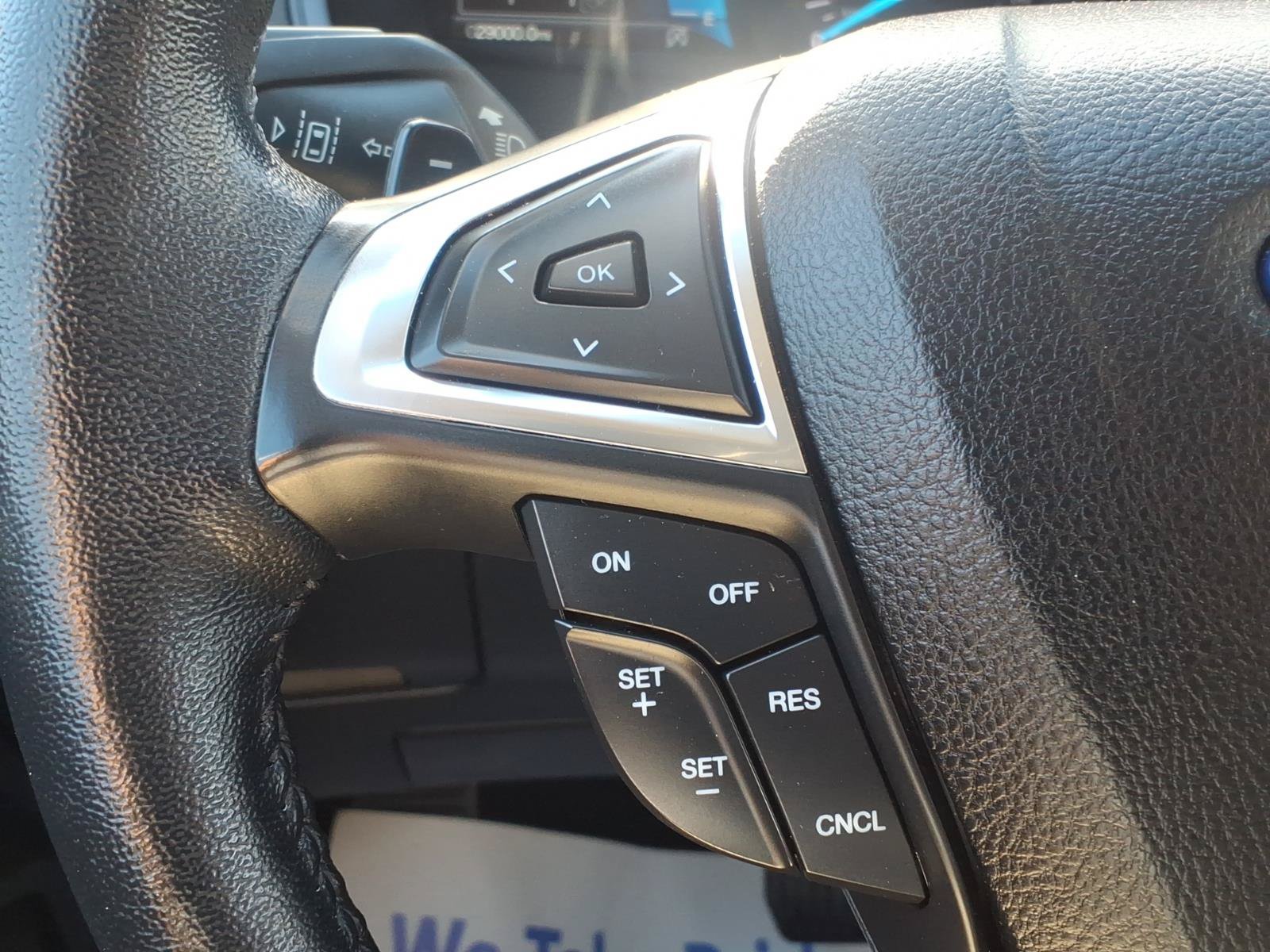 Certified 2022 Ford Edge SEL w/ Convenience Package AWD/4WD image 13