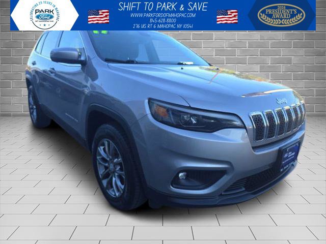 Used 2019 Jeep Cherokee Latitude Plus w/ Comfort/Convenience Group AWD/4WD image 1