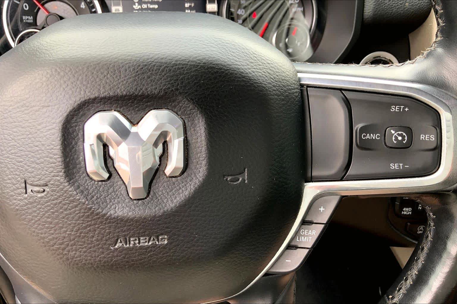 Used 2019 RAM 1500 Laramie AWD/4WD image 25