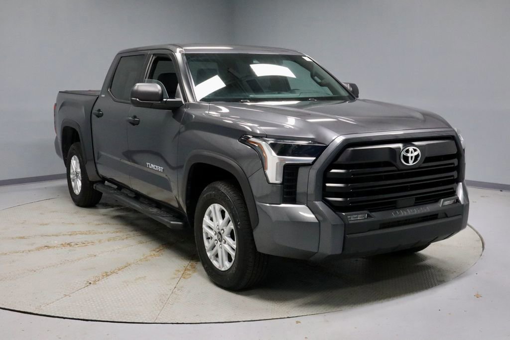 Used 2025 Toyota Tundra SR5 image 7