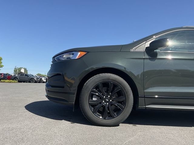 Certified 2024 Ford Edge SE w/ Black Appearance Package AWD/4WD image 11